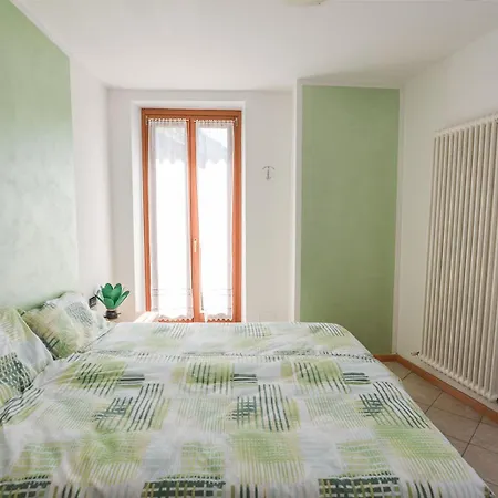 Galet Bed & Breakfast 2*